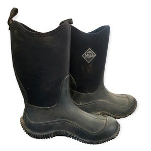 Muck boots size 3 kids